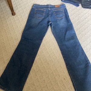 Women’s jeans from Tommy Hilfiger